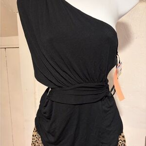 BCBGMaxAzria Black One-Shoulder Tabk Top